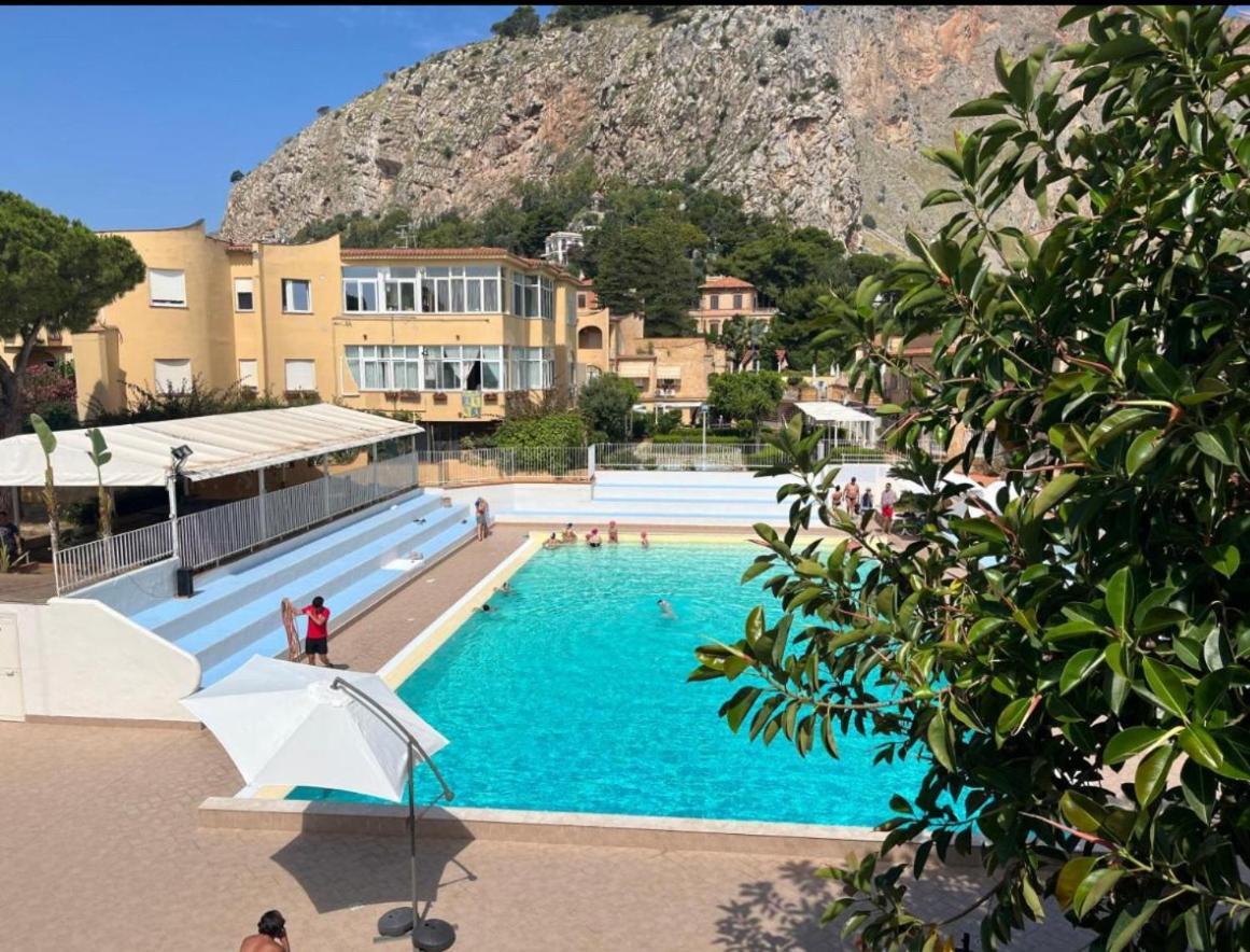 Medea Mondello Holiday Exteriör bild